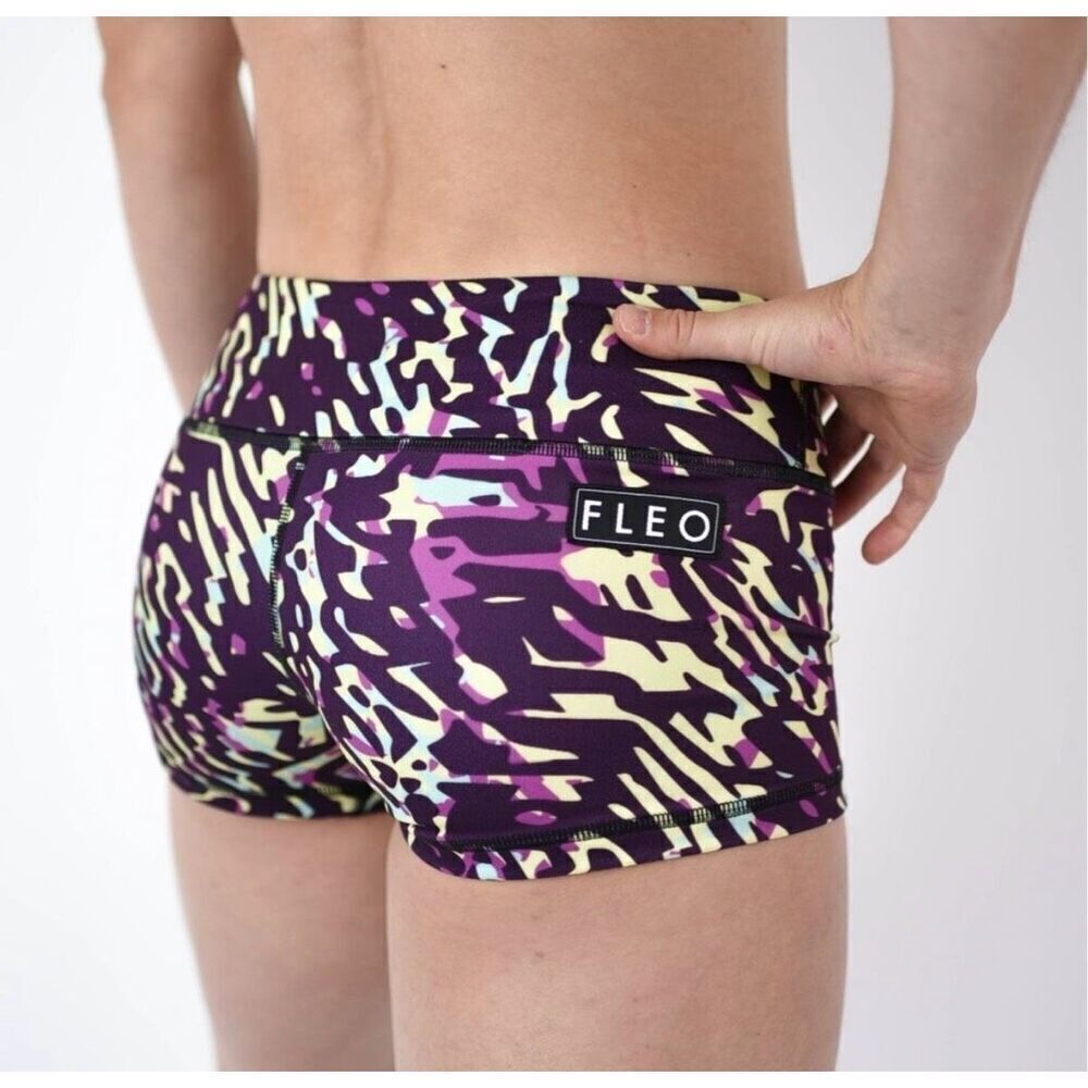 NWT Fleo Love Potion OG rewards shorts size small